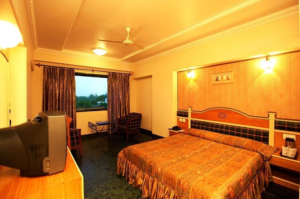 Brijwasi Royal Hotel Mathura Eksteriør billede