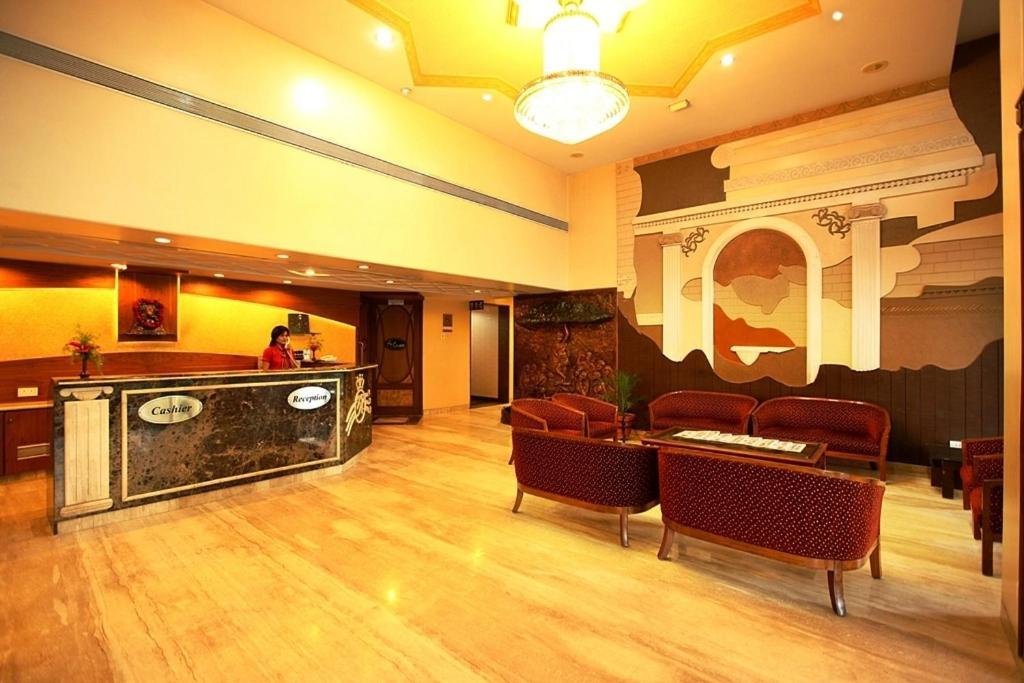 Brijwasi Royal Hotel Mathura Eksteriør billede