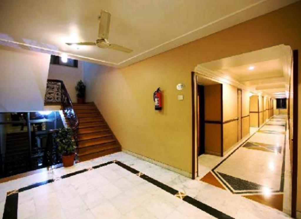 Brijwasi Royal Hotel Mathura Eksteriør billede